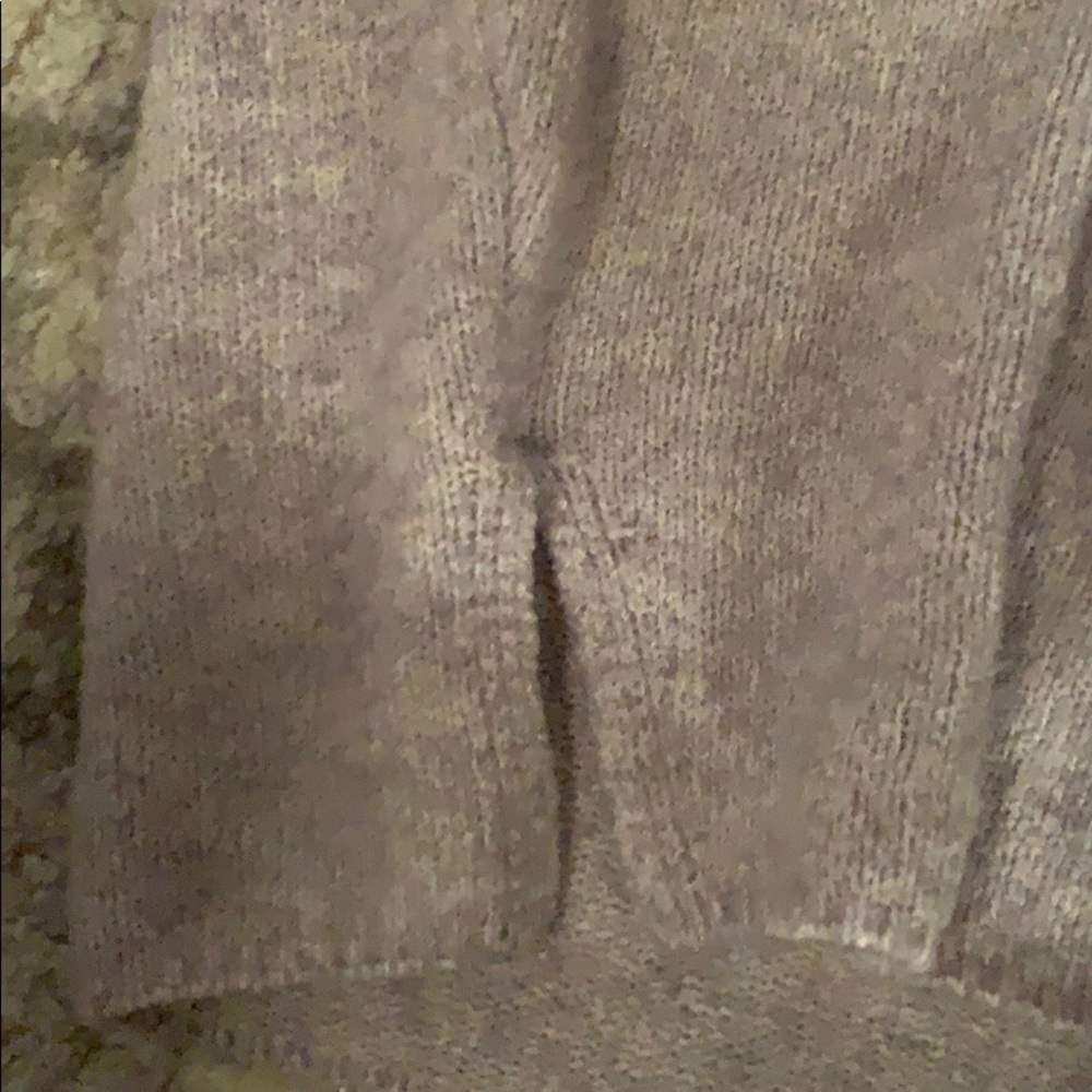 Sweater - Picture 4 of 4